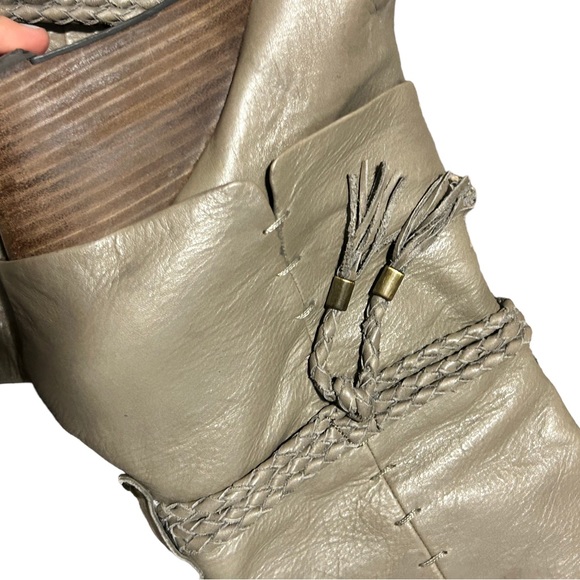 B. MAKOWSKY Taupe Genuine Leather Wedge Heel Comfortable Boot-Size 10M - Picture 7 of 14